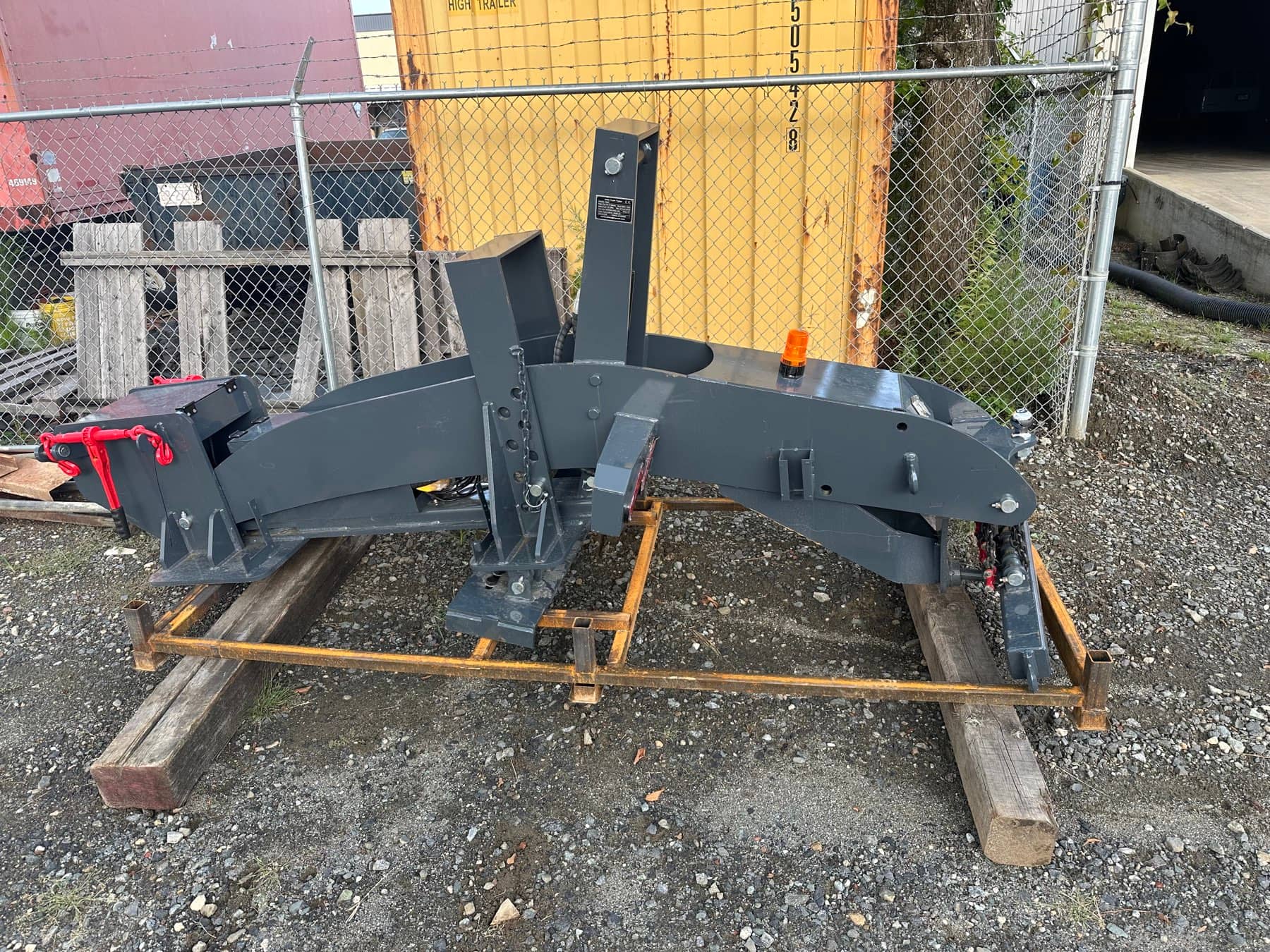MCR's fifth wheel wrecker unit on the yard